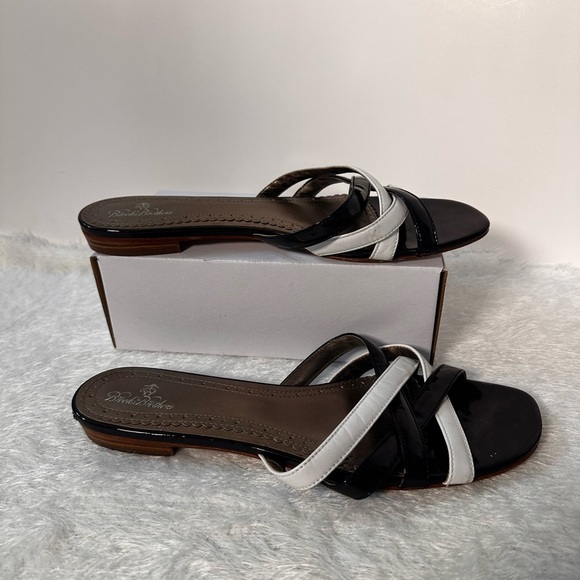 Brooks Brothers Black and White Crisscross Sandals 🤎🤎 - Picture 3 of 7